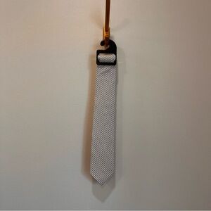 J. CREW Mens Tie Gray‎ WHITE STRIPED Sear Sucker Cotton Skinny NWT BZ270 3inch
